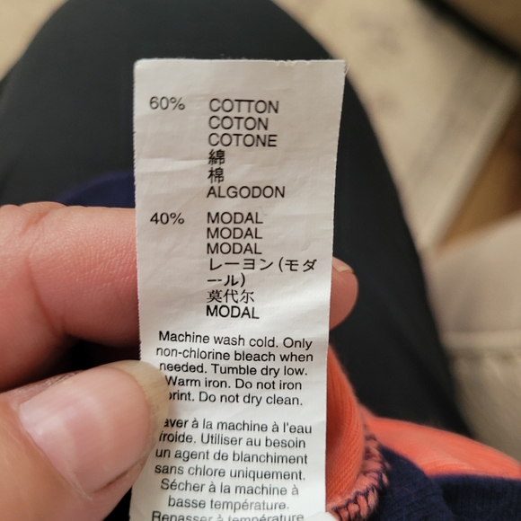 Gap super soft women's sweater. Size medium. - Picture 6 of 6